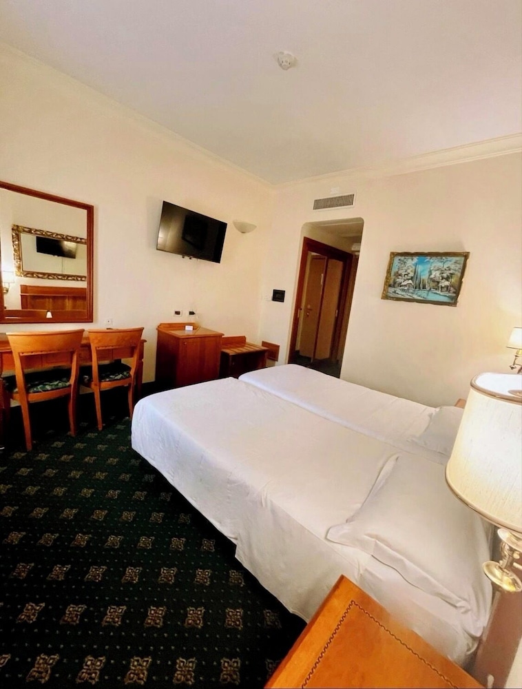 Hotel Champagne Palace 20/67