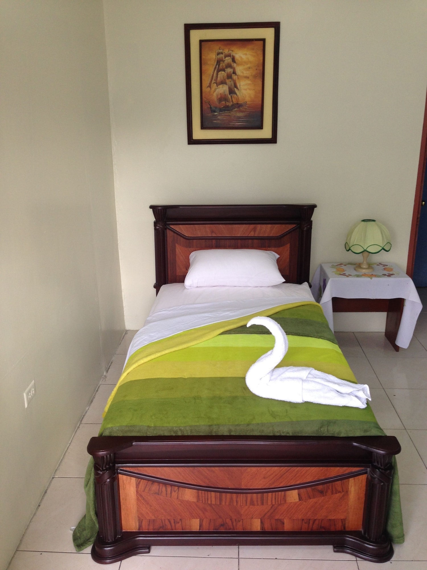 1 Bedroom, Twin Beds, Private Bathroom, Ground Floor