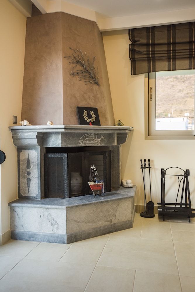Almiriki Chios Rooms & Apartments 2/66