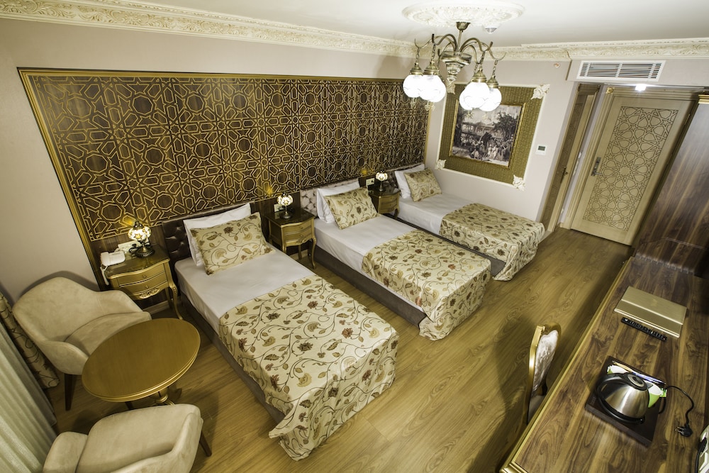 Phosphorion Hotel 13/46
