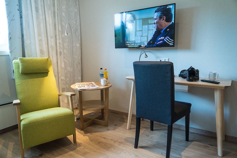 Almaas Hotell Stord AS 36/42