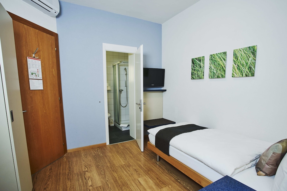 Bristol Hotel Zurich 26/50