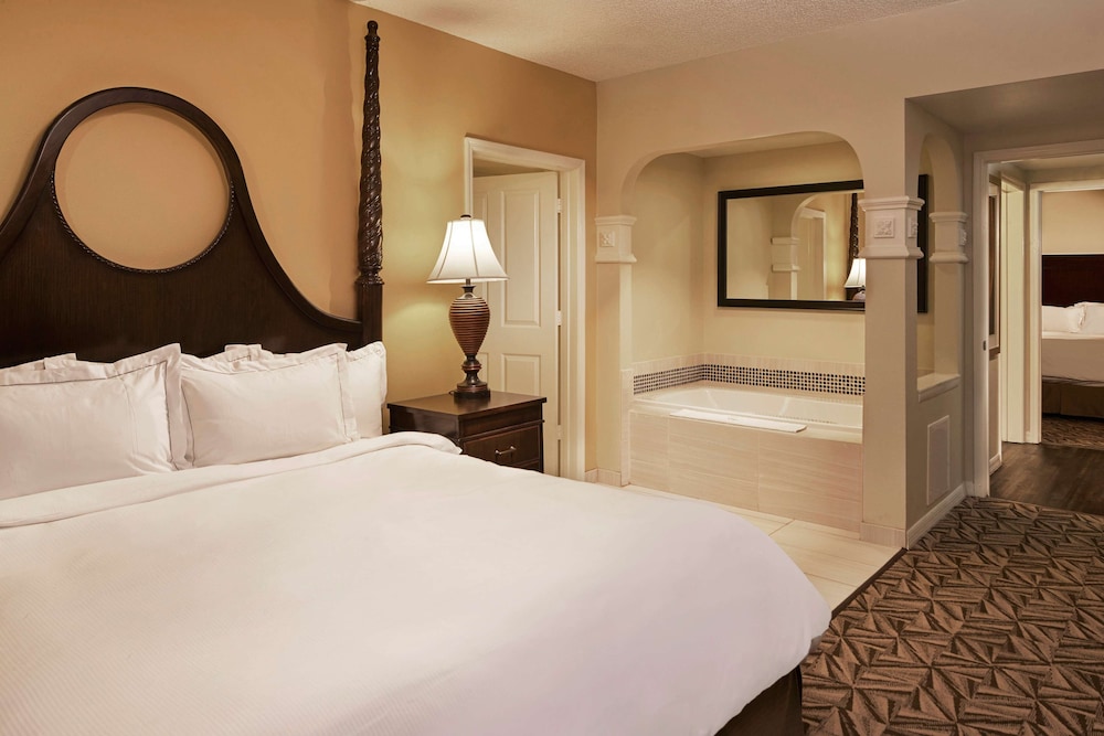 Hilton Grand Vacations Club Seaworld Orlando 15/57