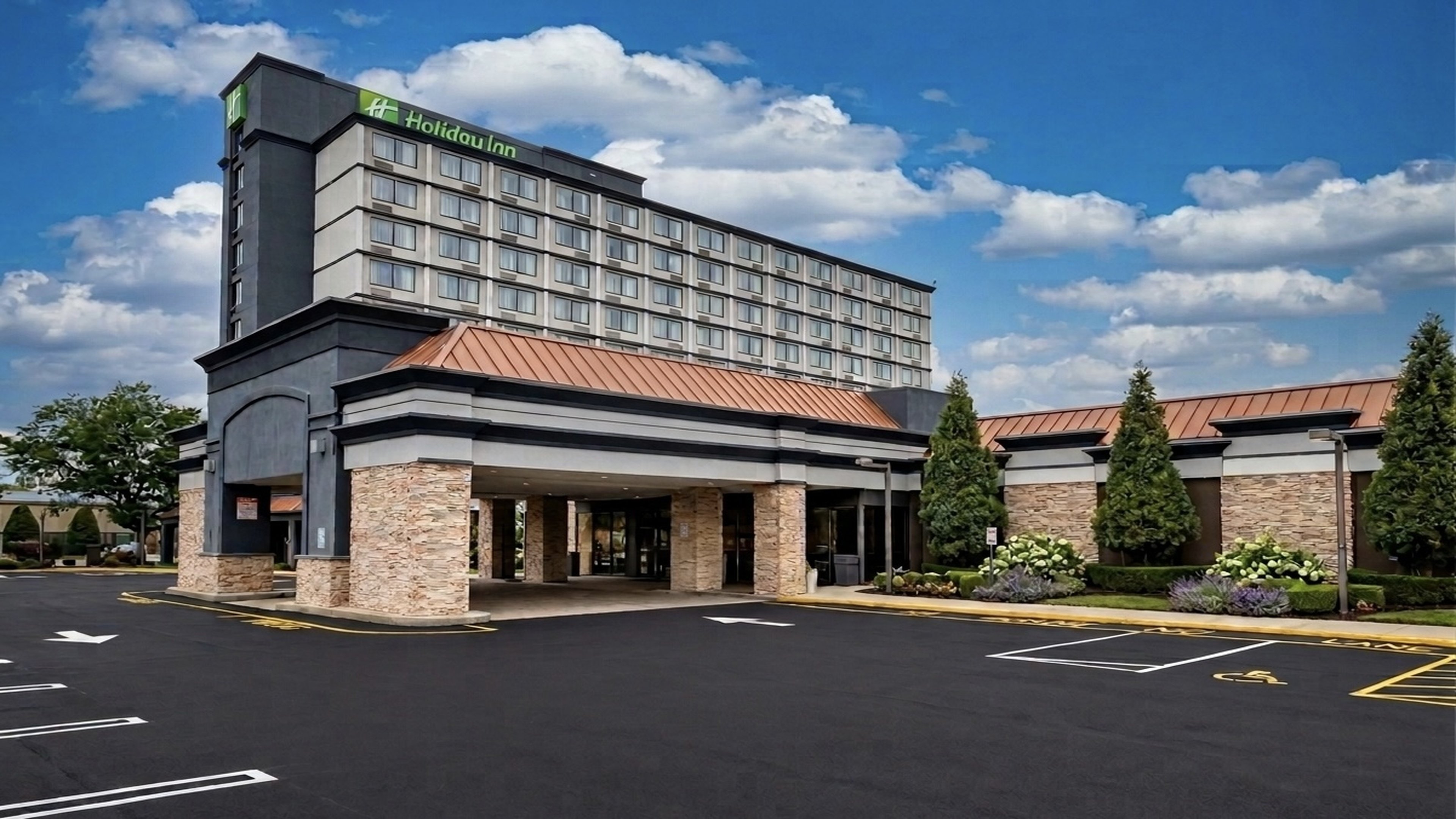 Holiday Inn Newark International Airport An Ihg Hotel 8/84