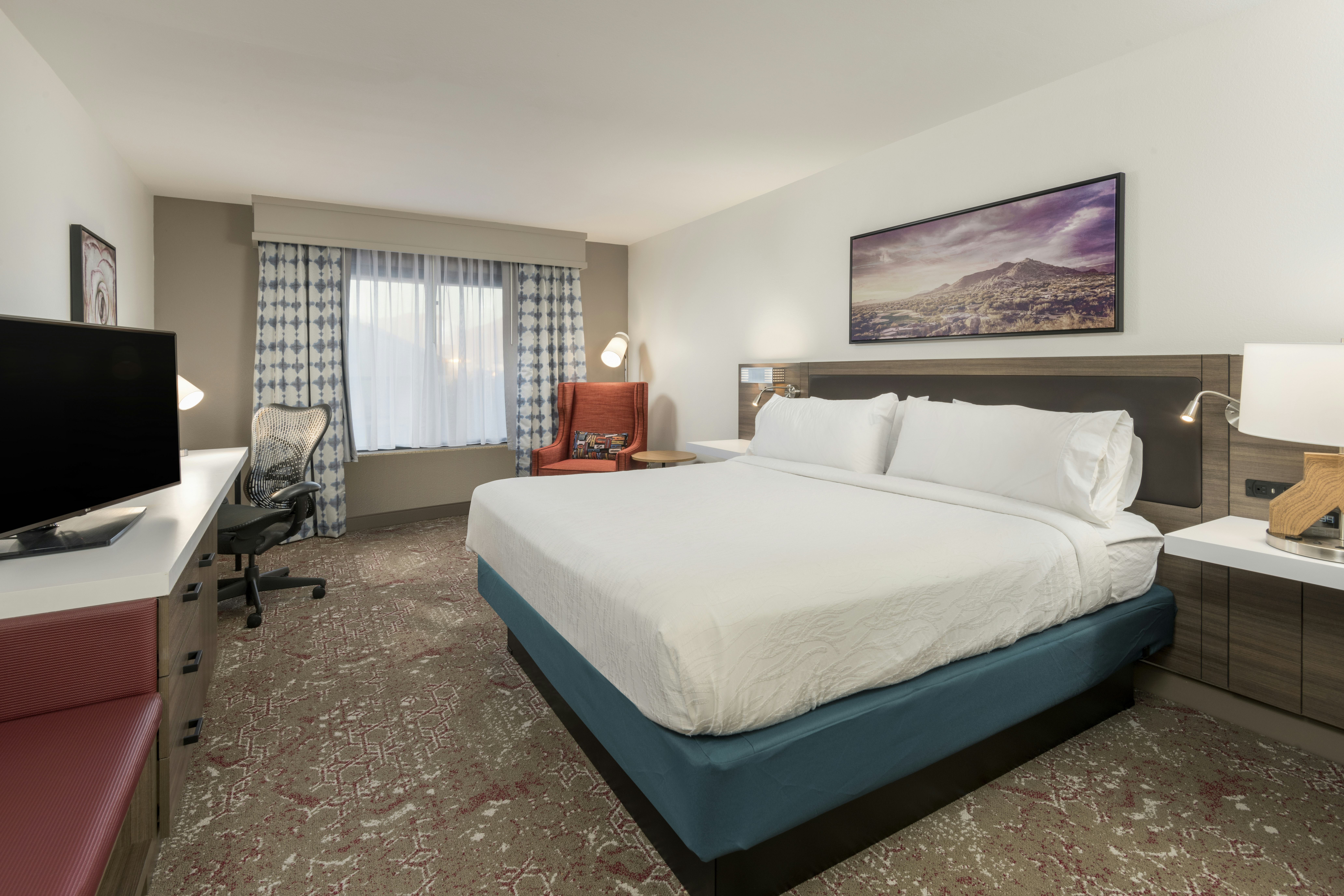 ROOM, KING BED