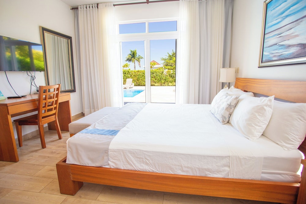 Ocean Village Deluxe Resort and Spa 14/71