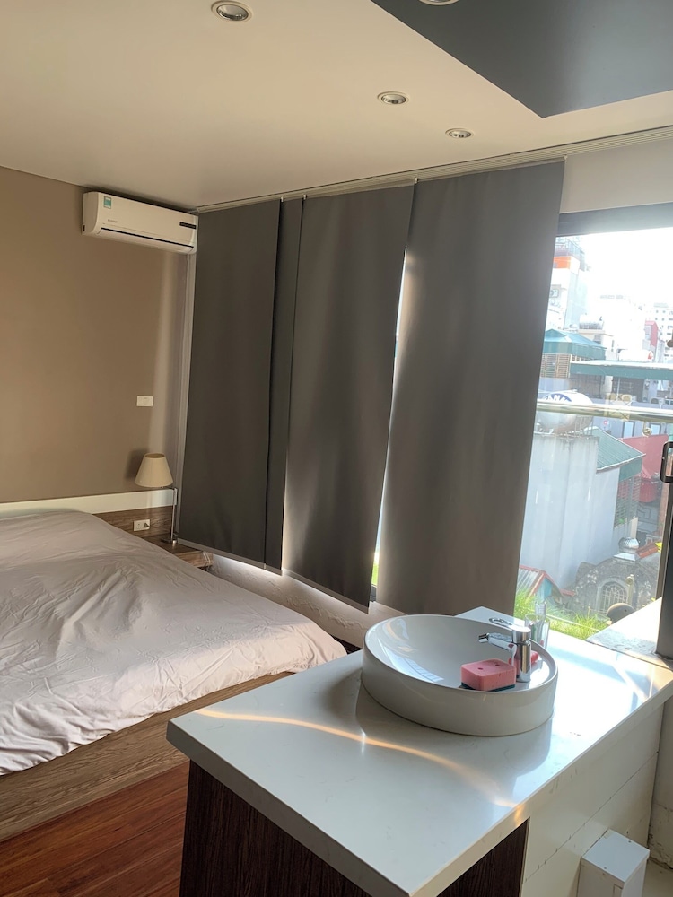 Unique Serviced Apartment 8/34