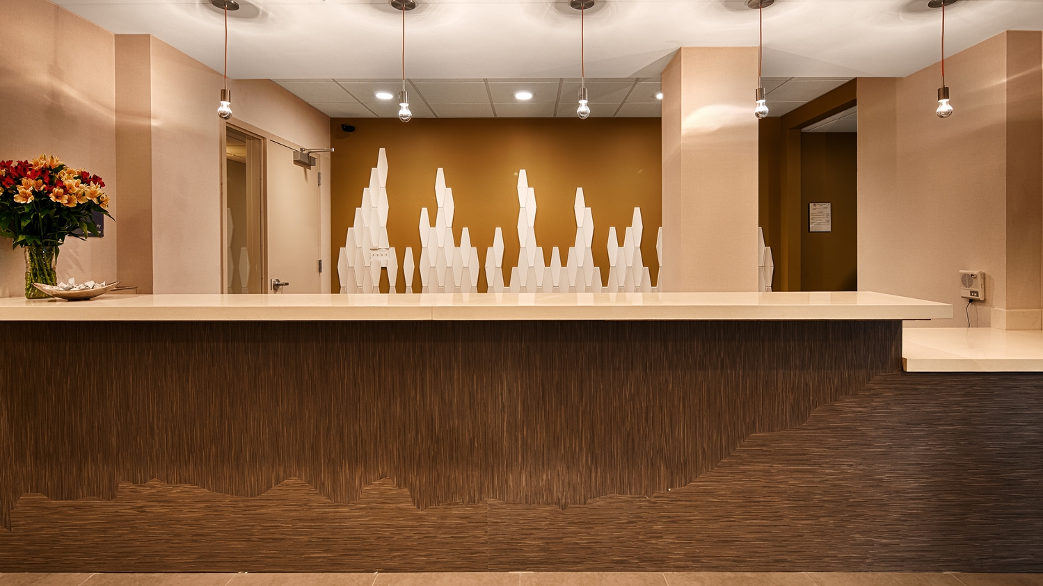 La Quinta Inn and Suites by Wyndham Tulsa Downtown - Route 66 2/14