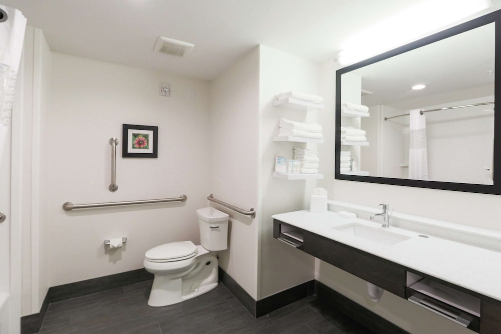 Hampton Inn El Reno 25/47
