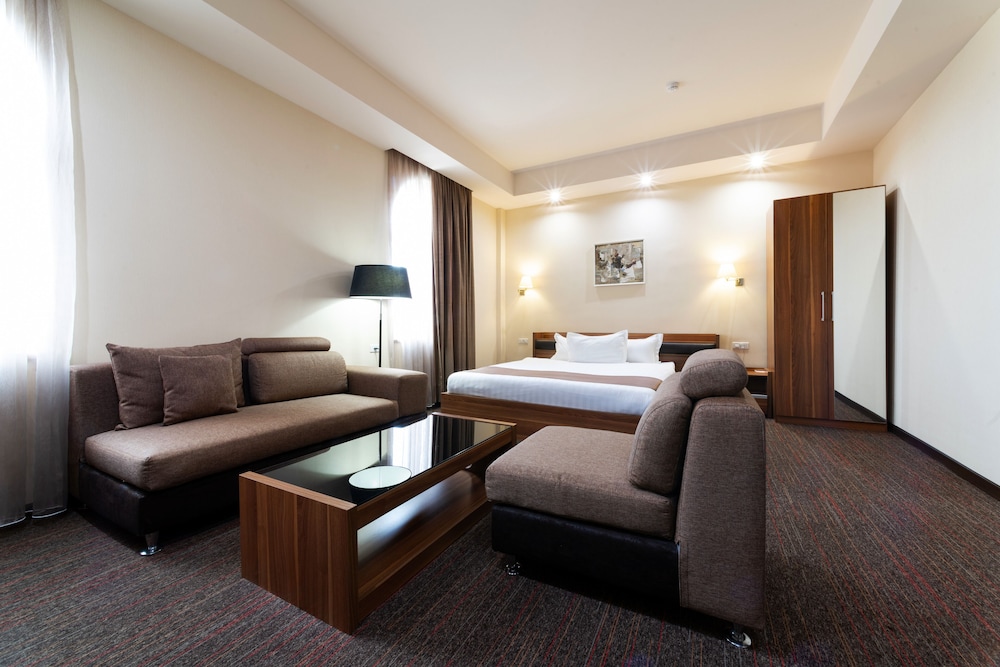 Bass Boutique Hotel 41/55