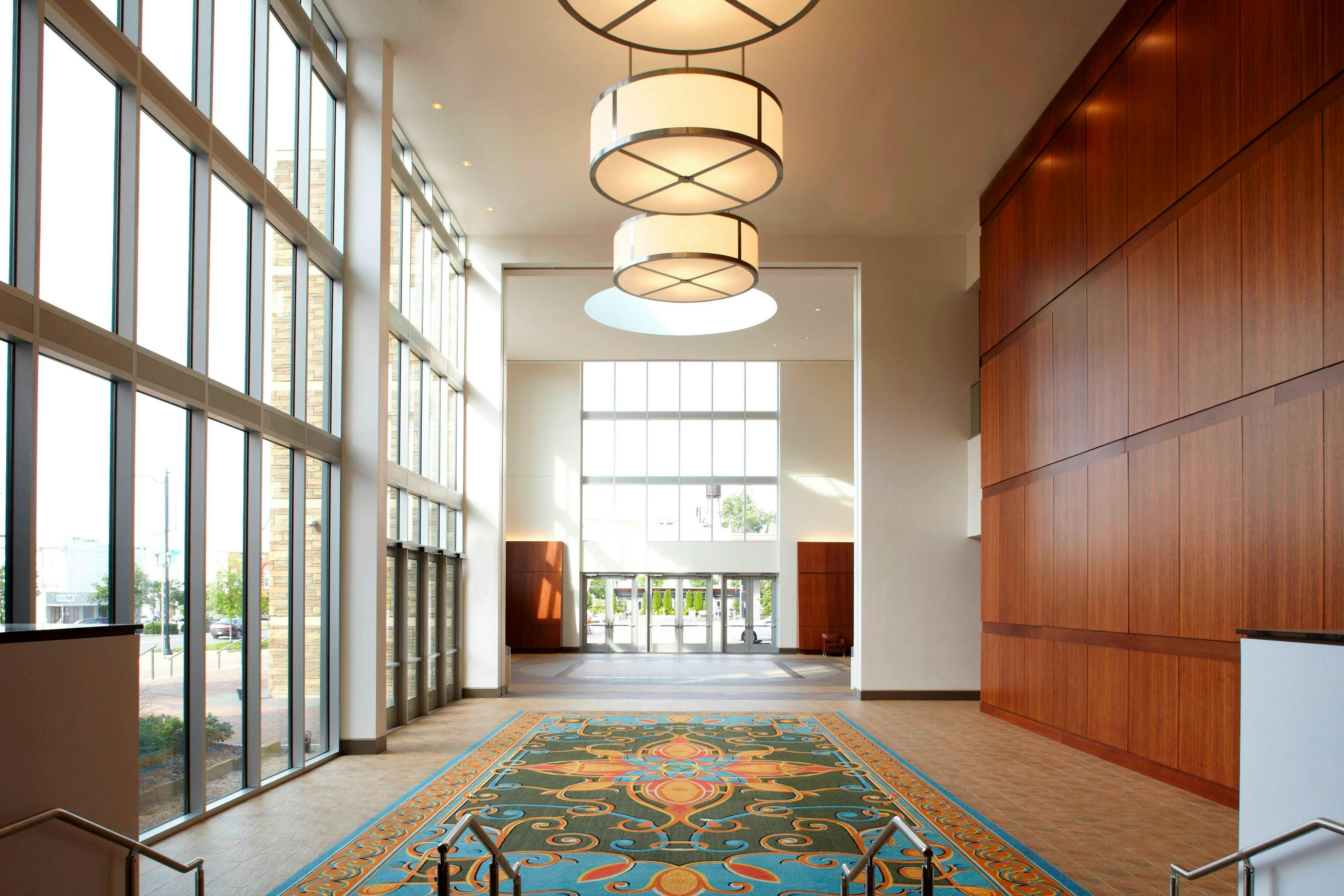 Lobby at RENAISSANCE MONTGOMERY HOTEL SPA AT THE CONVENTION CENTER, MONTGOMERY - AL