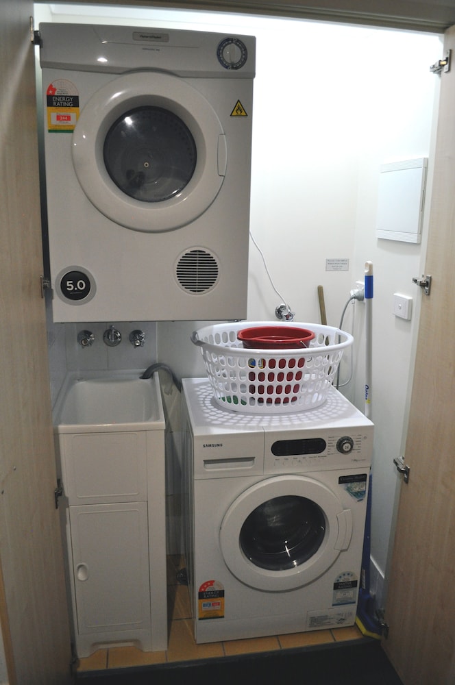Beachside Holiday Apartments 24/49