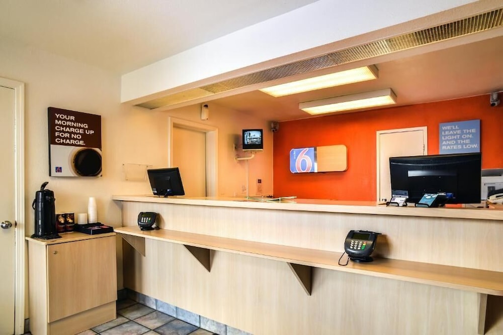 Lobby at Motel6 Saint Joseph, MO, ST JOSEPH - MO