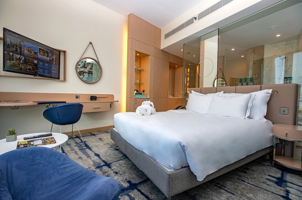 Media One Hotel Dubai, WorldHotels Crafted 41/97