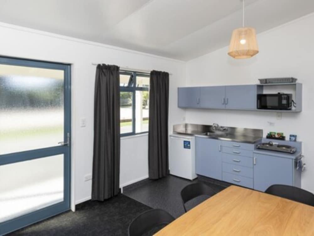 Waikanae Beach TOP 10 Holiday Park 28/50
