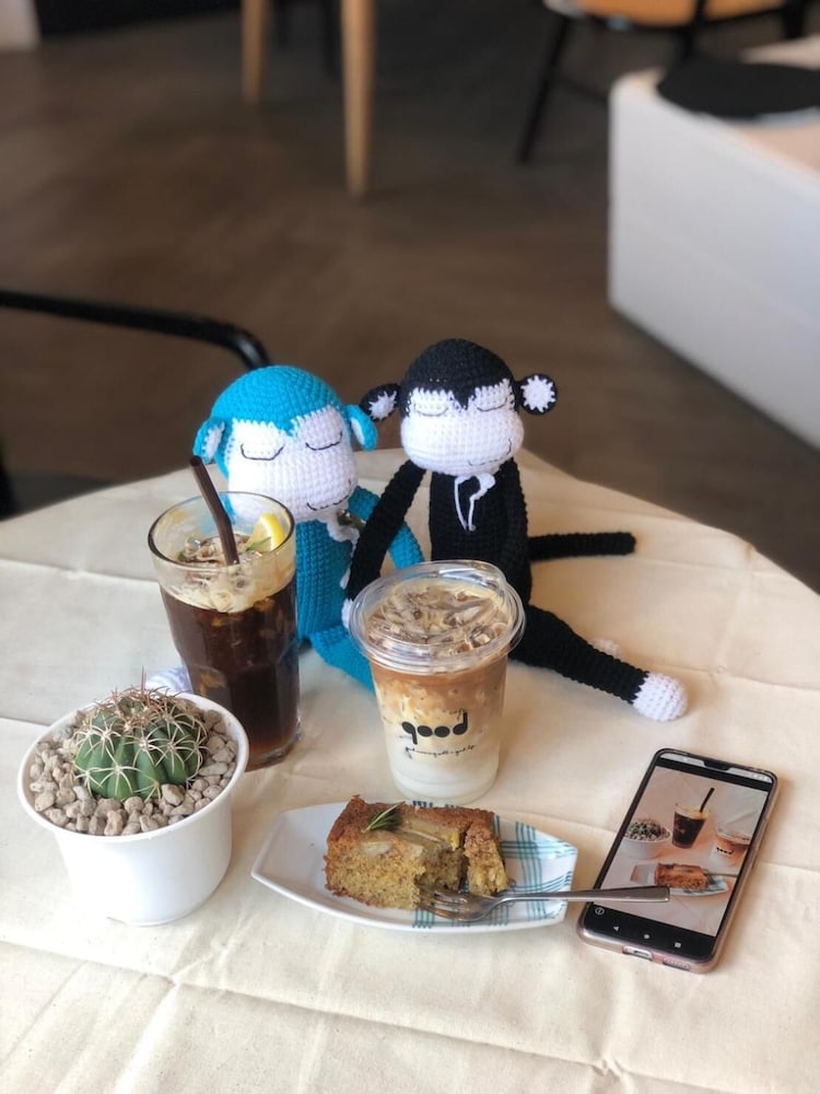 Blu Monkey Hub and Hotel Suratthani 33/50