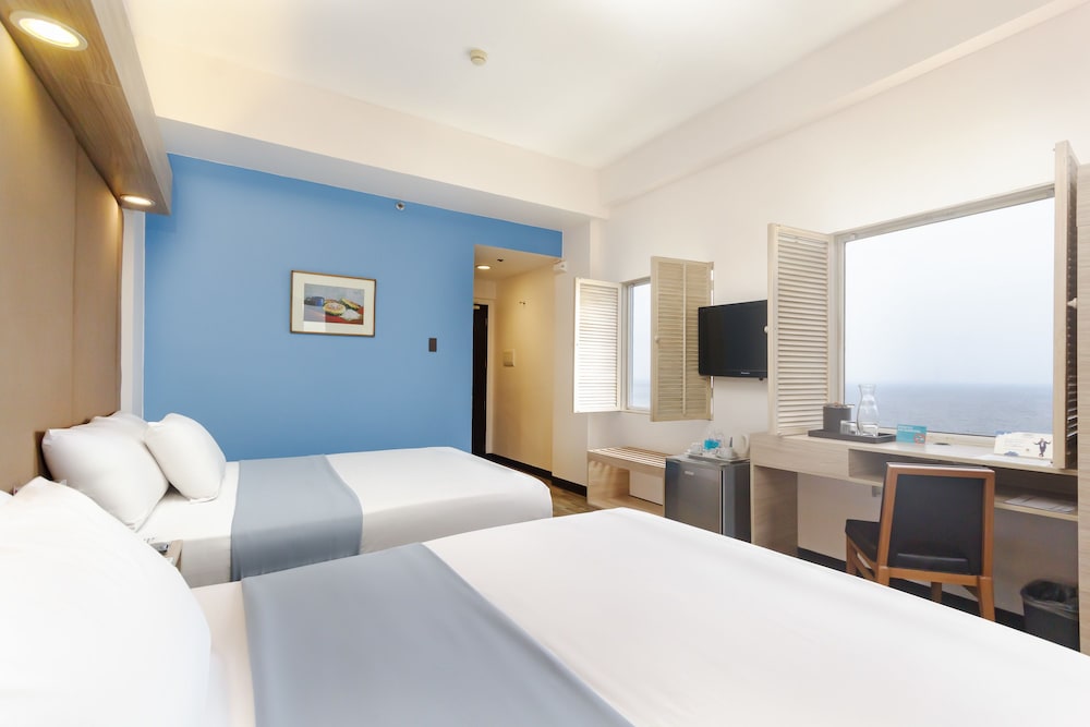 Room, 2 Queen Beds, Bay View