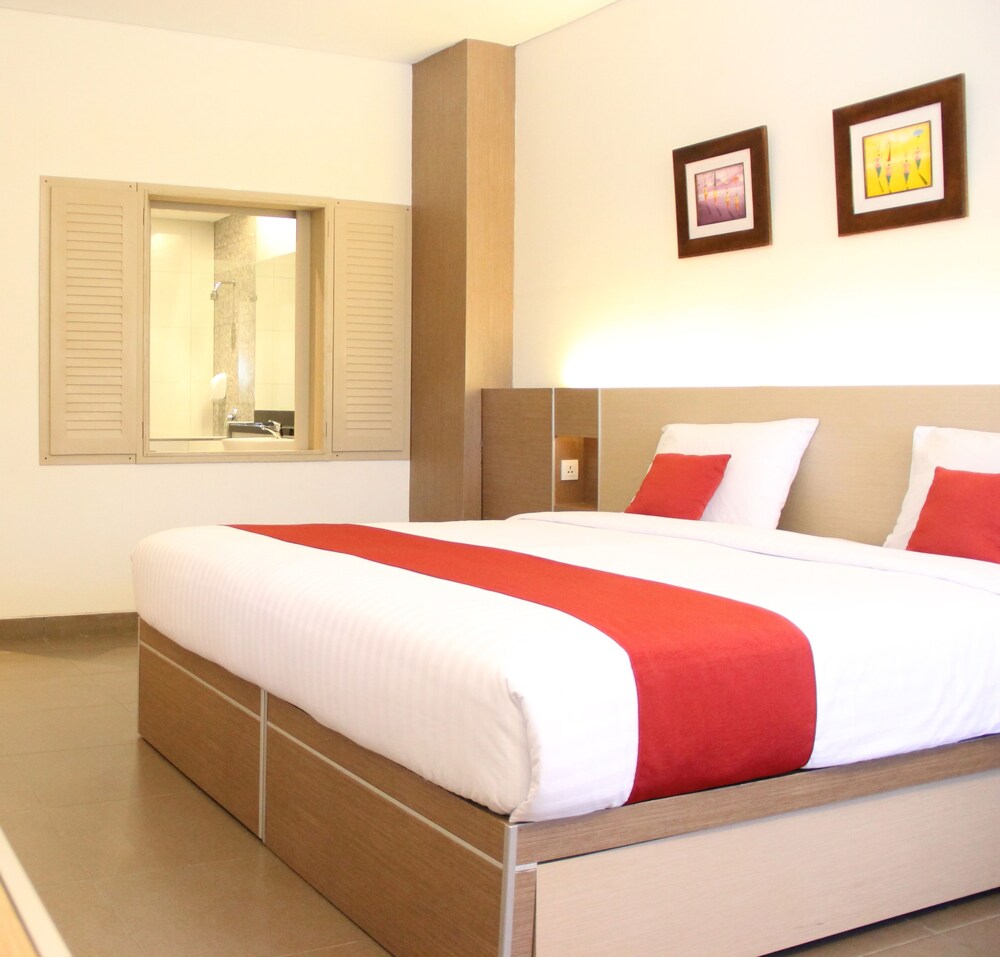 MUTIARA HOTEL 12/30