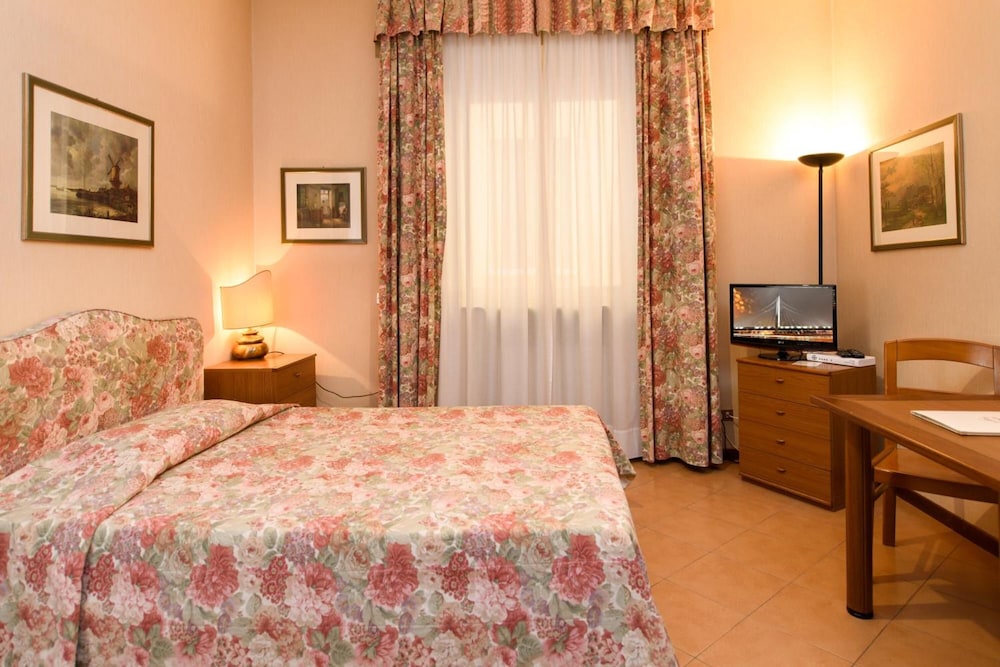Albergo Reggio 10/63