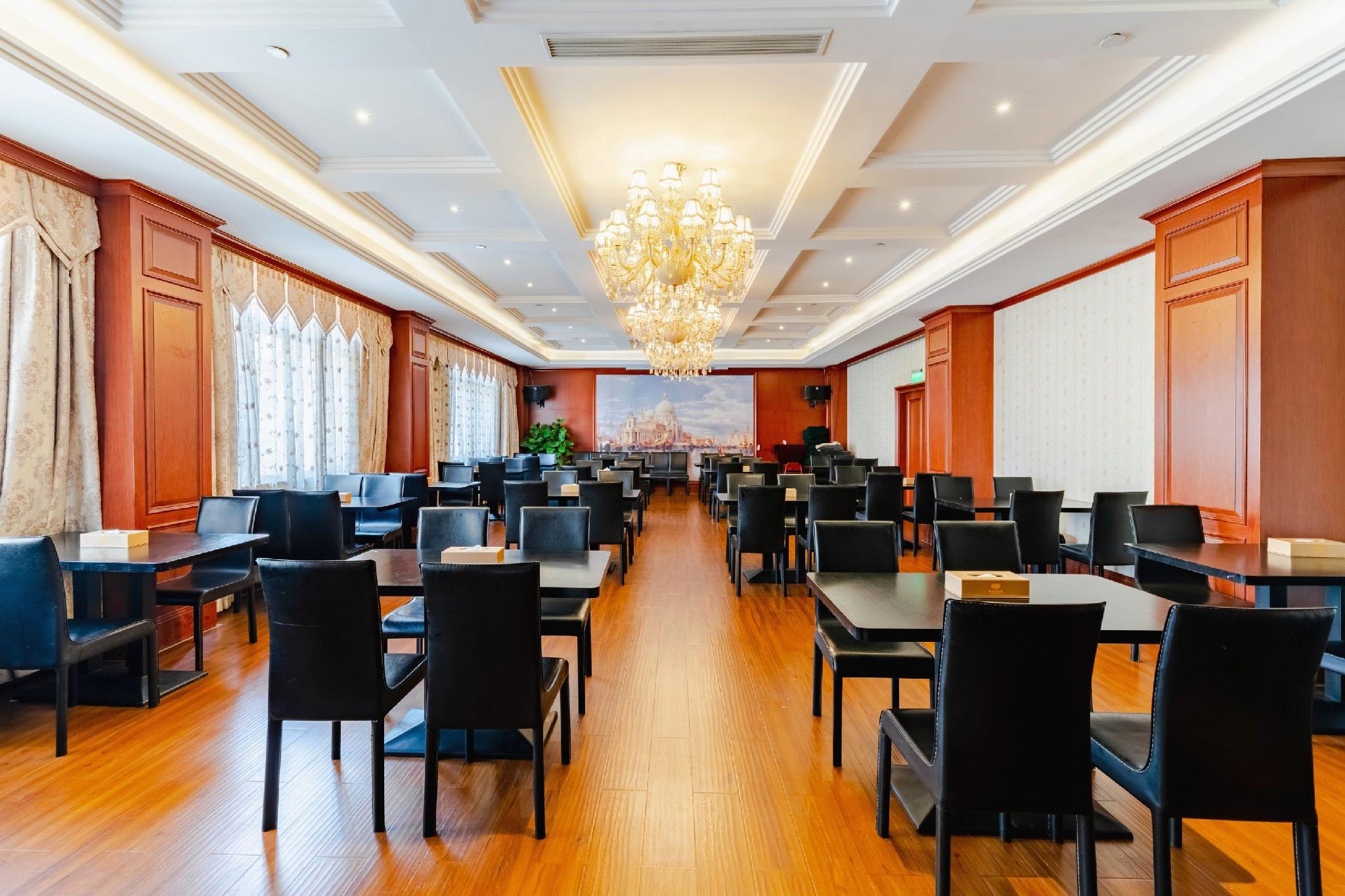 Vienna Classic Hotel (Hangzhou Linan) 42/47