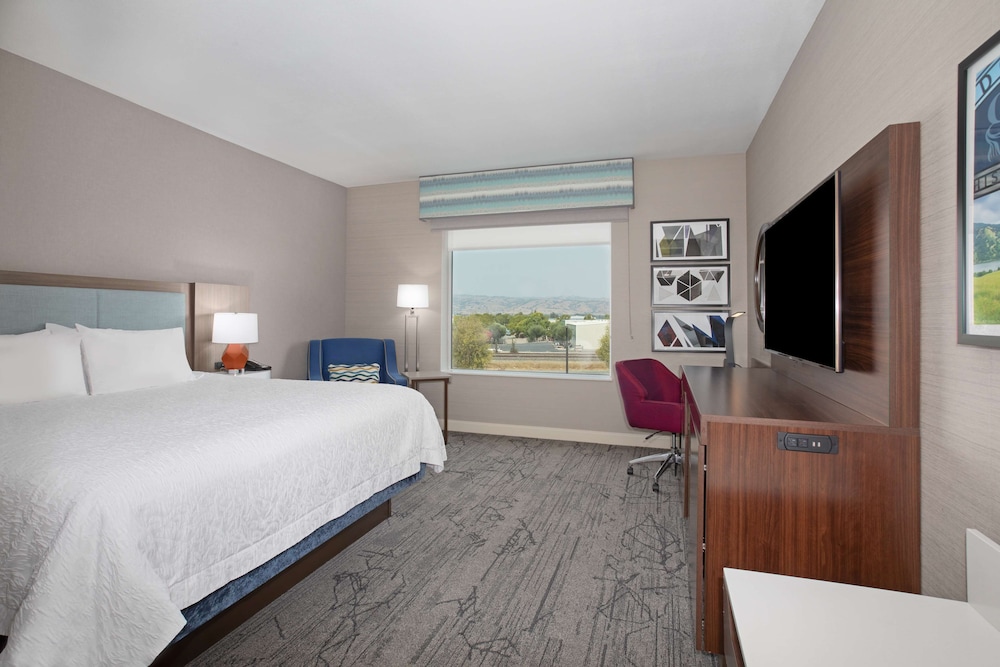 Hampton Inn Suites Gilroy Ca 16/45