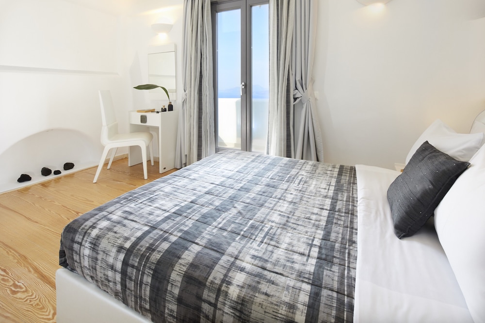 Santorini Princess Presidential Suites 10/50