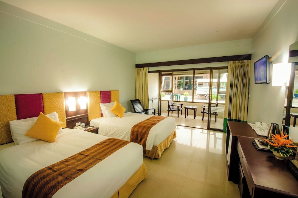 Patong Resort Hotel 29/66