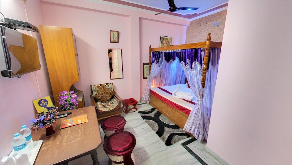 Hotel Jai Maa Palace 45/48