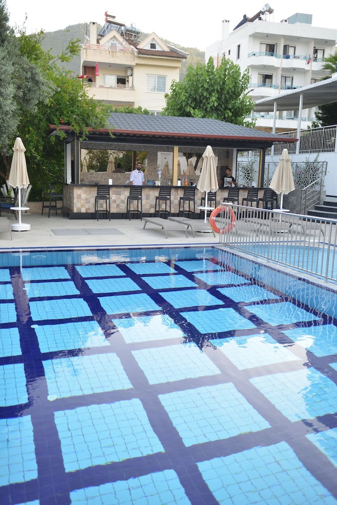 Adler Hotel 36/46
