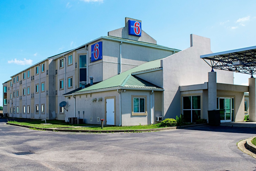 Motel6 Seymour, IN - North in SEYMOUR - IN