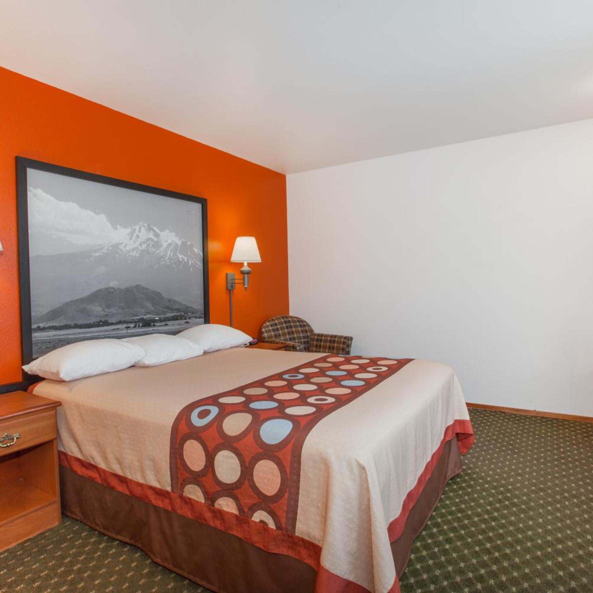 Super 8 by Wyndham Cloverdale Wine Country 7/19