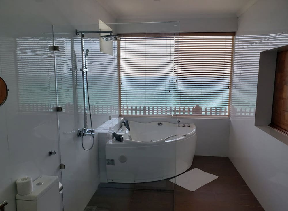 Water Gate Resort & Spa 48/50