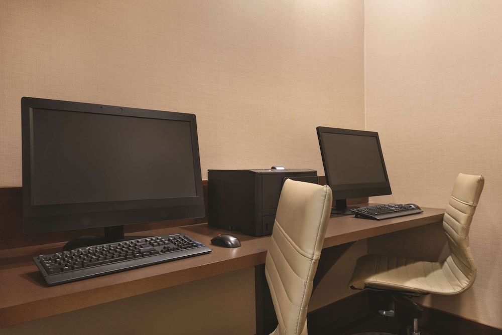 Hyatt Place Chicago/Hoffman Estates 44/48