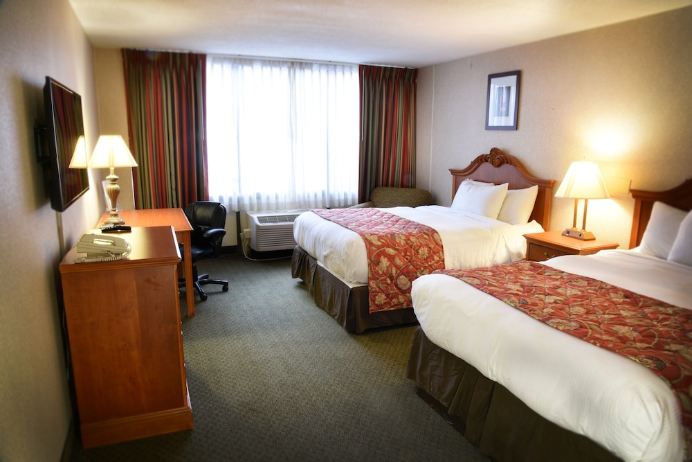 Ramada by Wyndham Triangle/Quantico 7/31