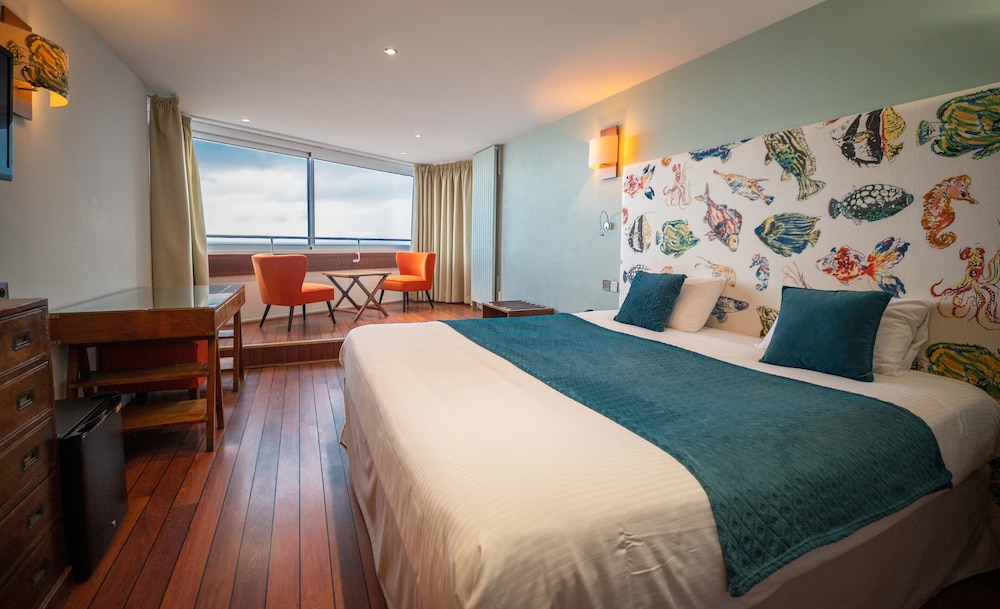 Superior, Double Bed, Sea View