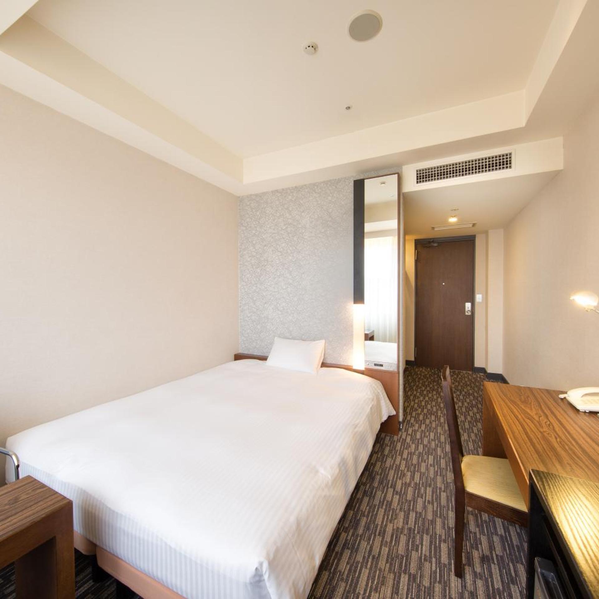 Room, Single, South Building