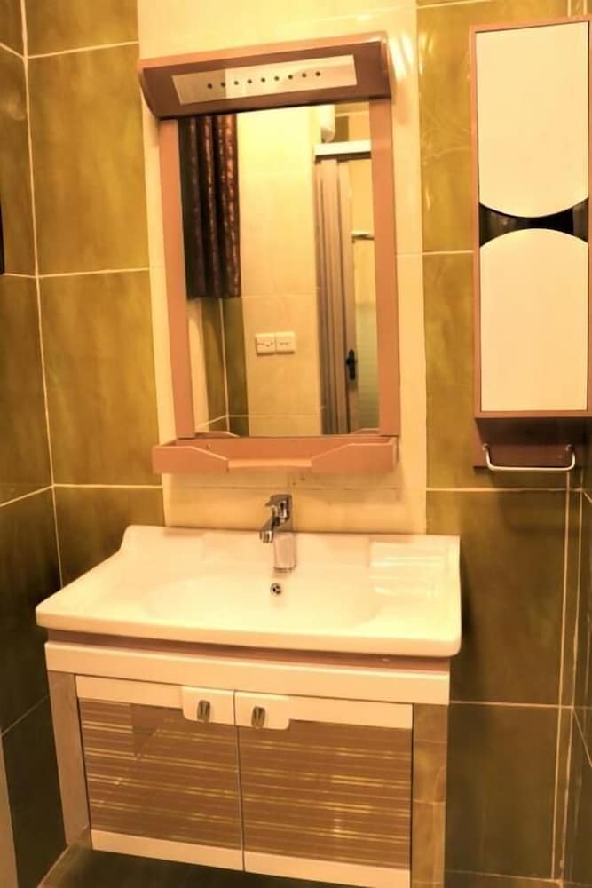 Al-Riyati For Hotel Apartments 29/30