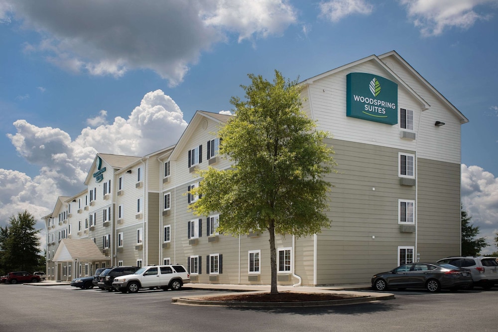 WoodSpring Suites Columbia Fort Jackson 17/23