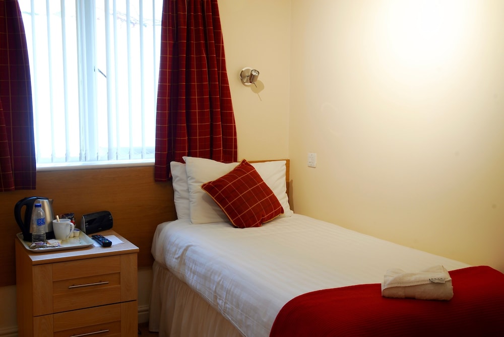 Glenlossie Guest House 6/35