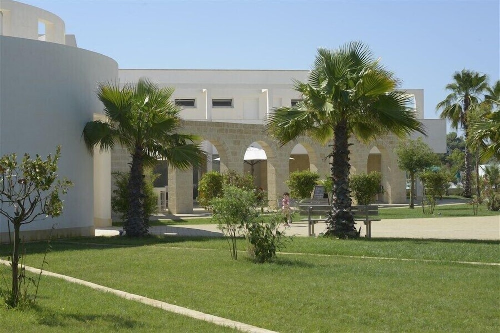 Villaggio Club La Brunese 37/67
