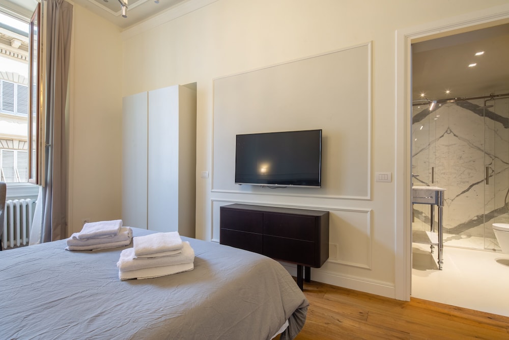 Florence Luxury Apartment Al Duomo 10/29