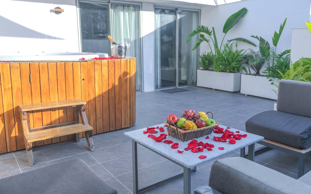 Viktory Boutique Hotel 2/44