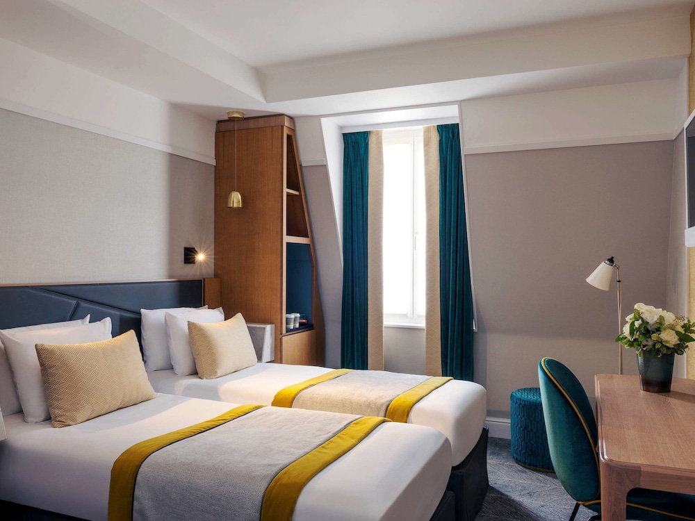 Mercure Paris Opera Garnier 12/71