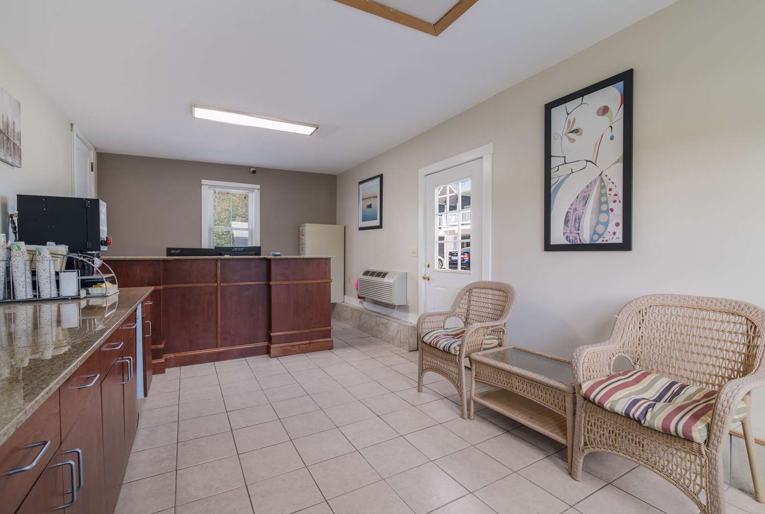 Americas Best Value Inn-Scarborough/Portland 27/38