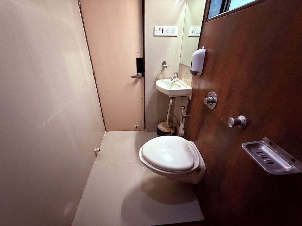 Hotel Alka Residency 49/50