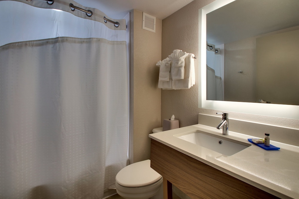 Holiday Inn Express Atlantic City W Pleasantville Ex Comfort Inn Suites West Atlantic City 30/70
