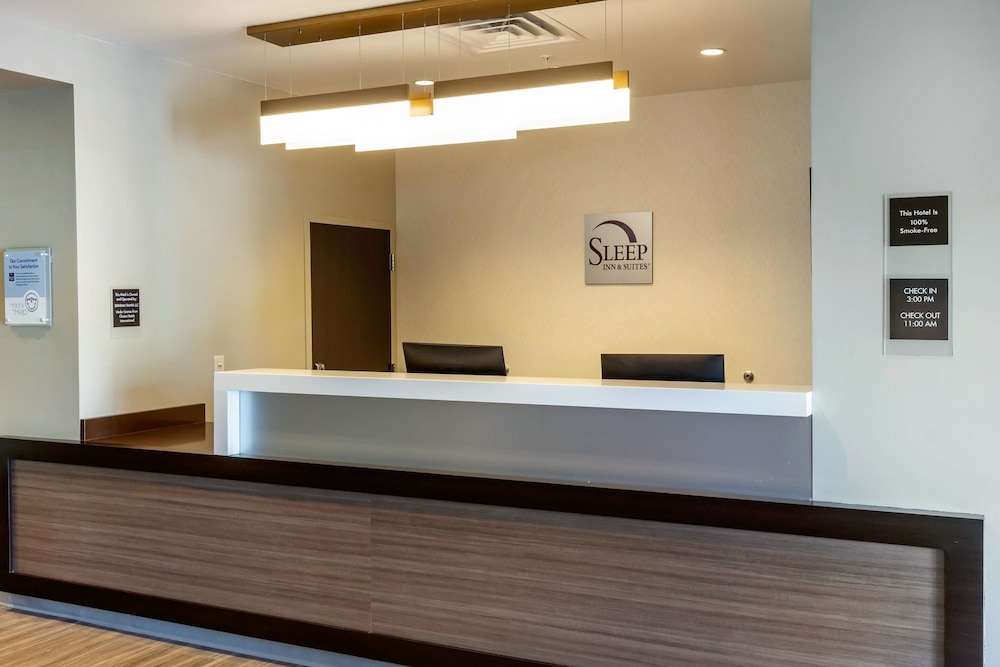 Sleep Inn & Suites Tampa South 12/42