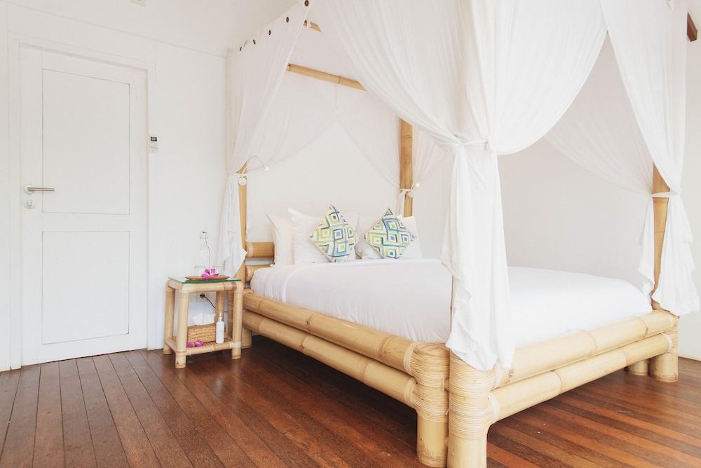 Premium, Bungalow, King Bed, Queen Bed, Beach Front