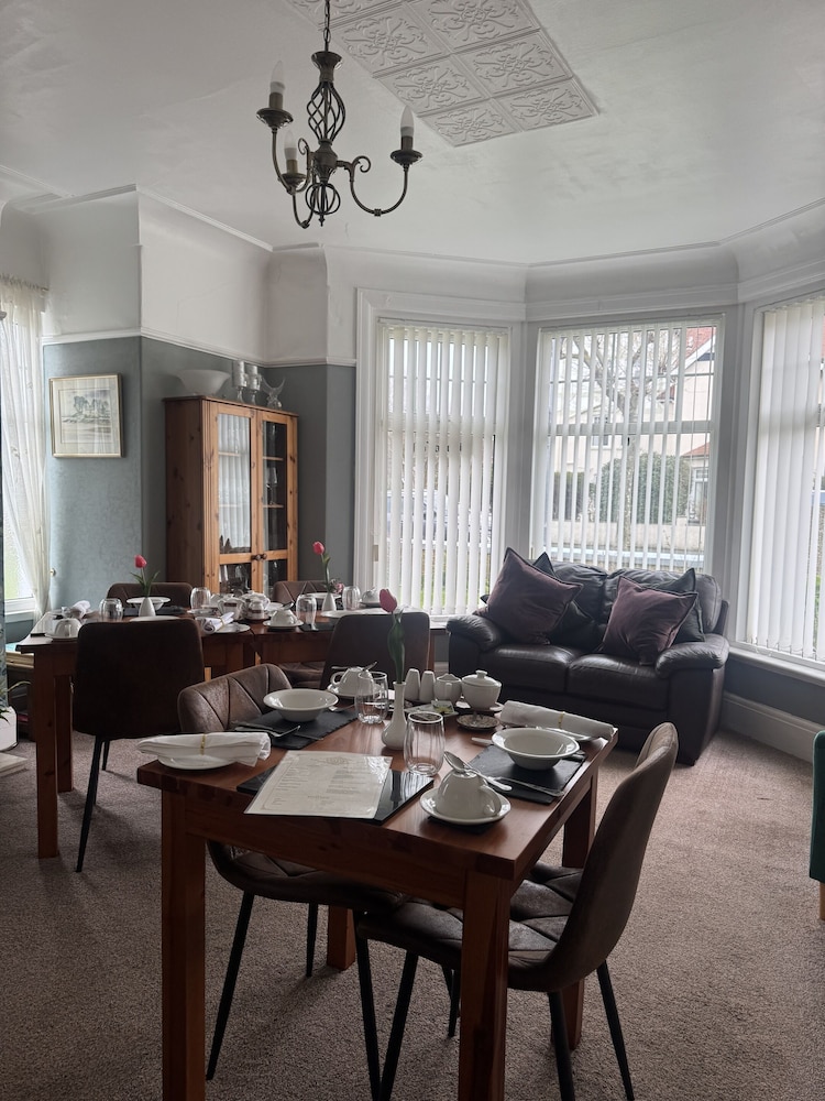 Rosaire Guest House 35/43