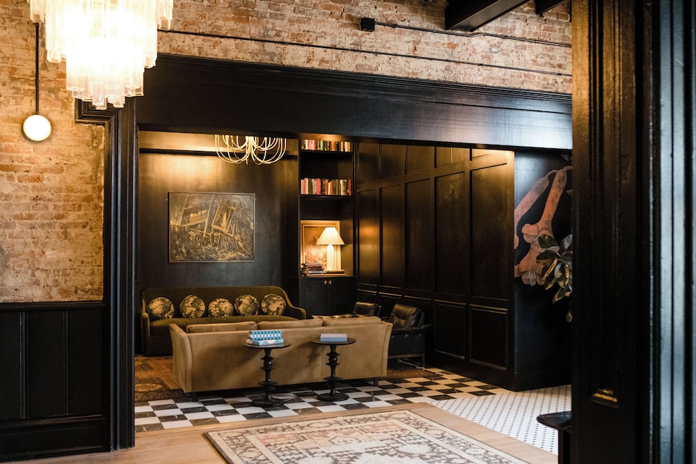 Salt Ranch Hotel 9/46